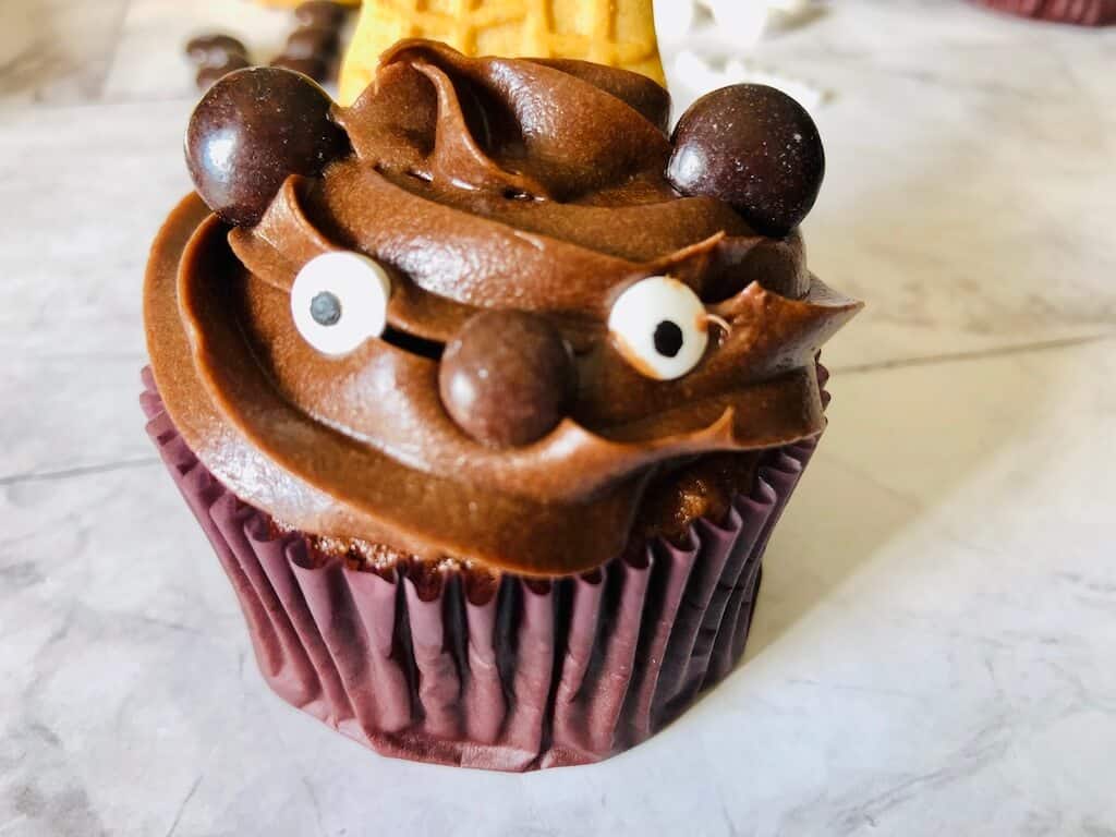 nose added to cupcake.